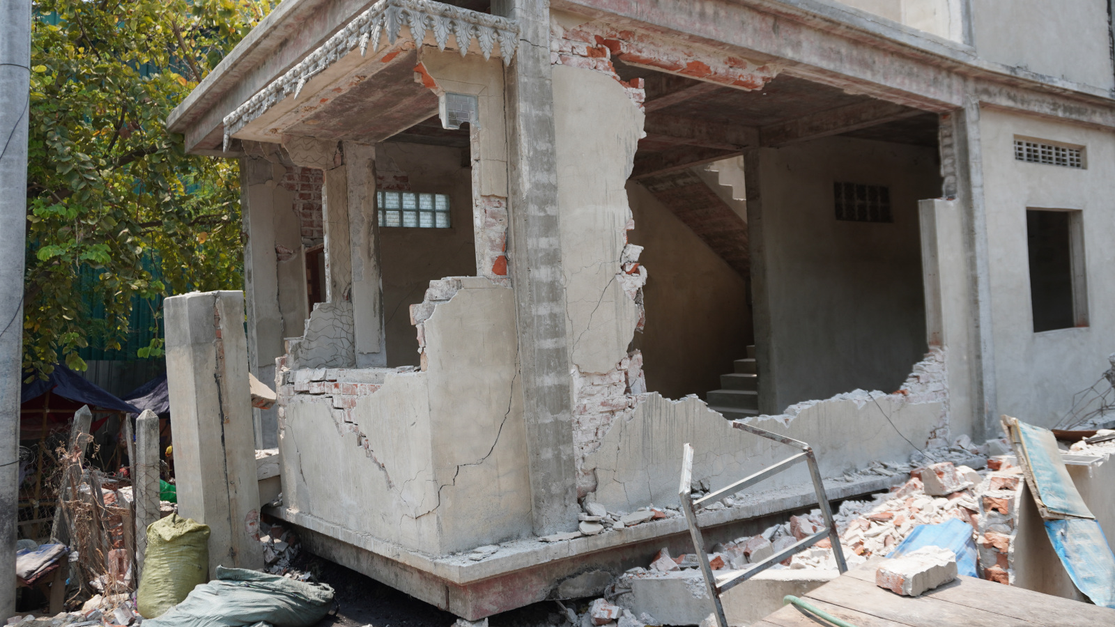 House damaged due to earthquake